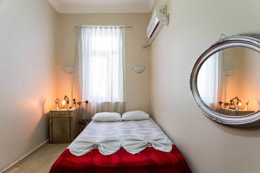 إزمير Laguna Otel Pansiyon المظهر الخارجي الصورة