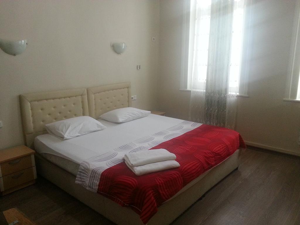 إزمير Laguna Otel Pansiyon المظهر الخارجي الصورة