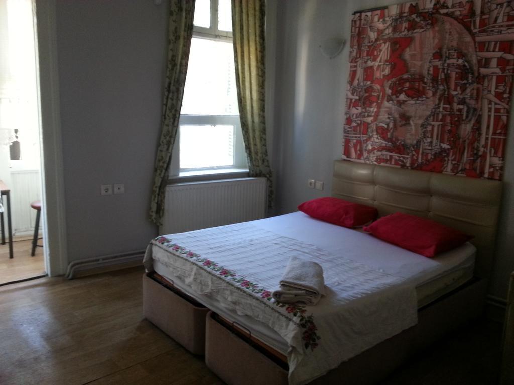 إزمير Laguna Otel Pansiyon المظهر الخارجي الصورة